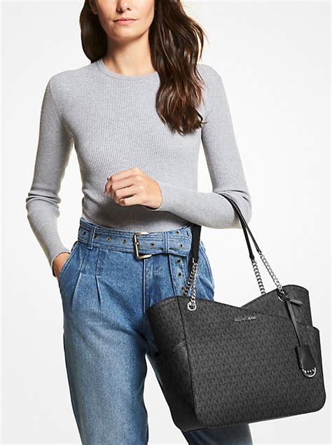 jet set large logo michael kors